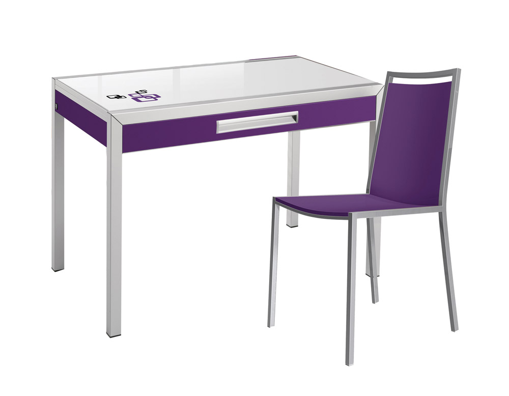 Цветные столы. Фиолетовый стол. Сиреневый стол на кухню. Кухонные столы фиолетовый цвет. Стол и стулья на кухню фиолетового цвета.